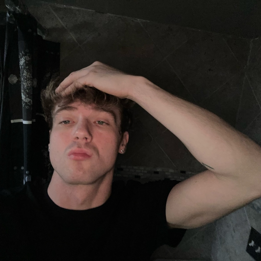 Meet your Posher, Aaron